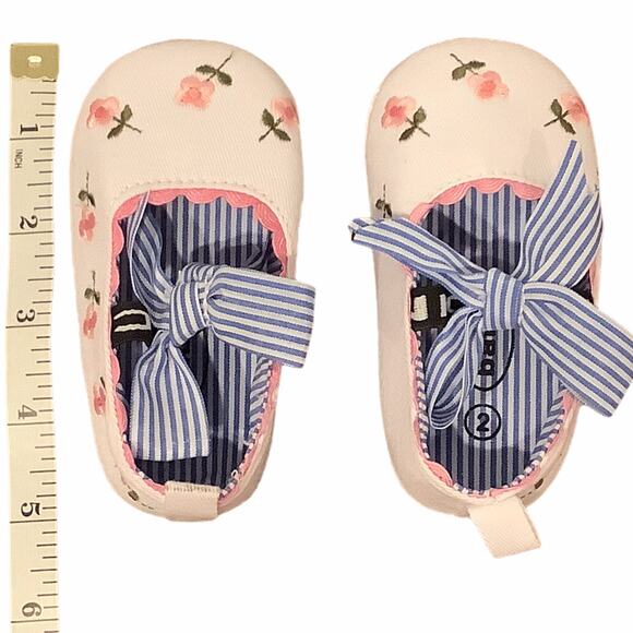 Baby Girl Shoes White Floral Embroidered, NWOT - Picture 4 of 4